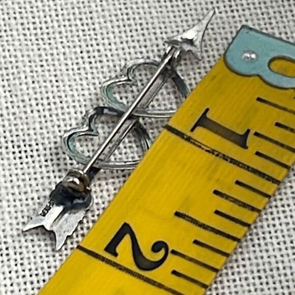 Vintage Beau Sterling double heart with arrow brooch - Picture 5 of 6